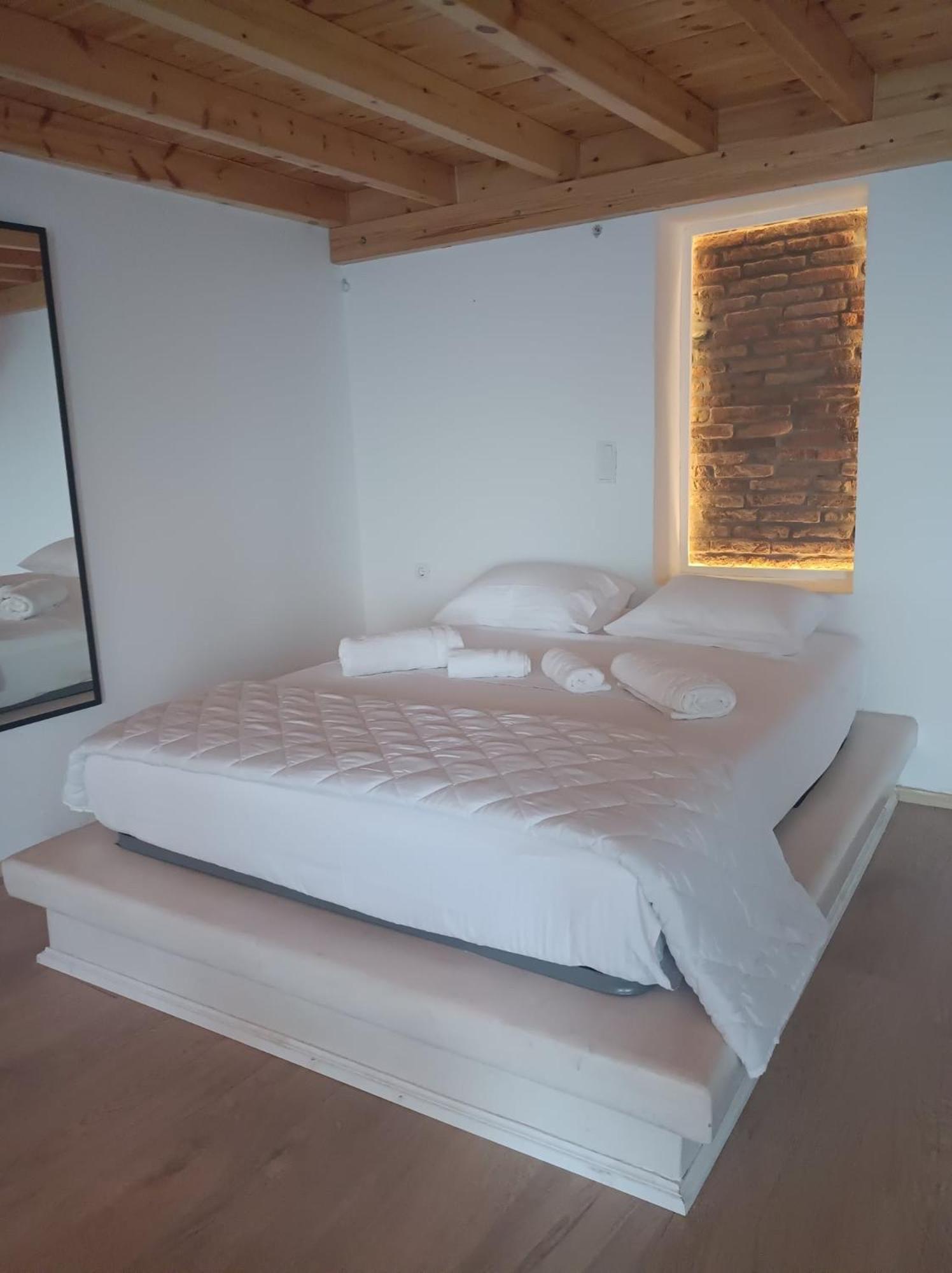 شقة Michalelis Loft & Cave بلوماريوس المظهر الخارجي الصورة